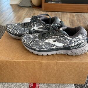 Brooks Adrenaline 20